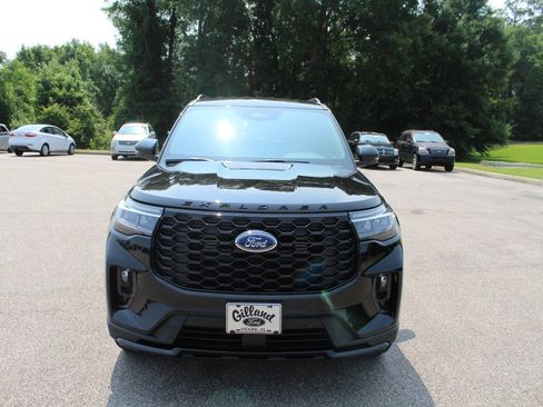 New 2025 Ford Explorer ST-Line w/ Premium Package image 8
