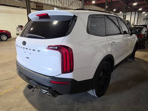 Used 2021 Kia Telluride SX w/ SX Prestige Package AWD/4WD image 2