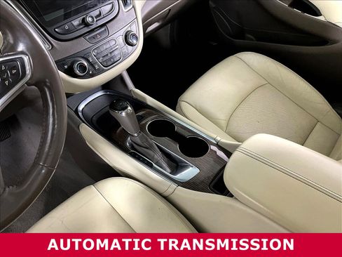 Used 2020 Chevrolet Malibu Premier FWD image 18