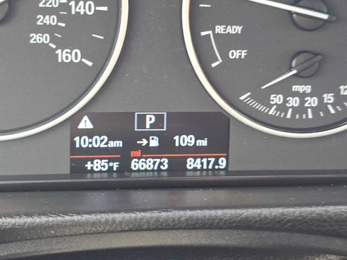 Used 2014 BMW 320i Sedan RWD image 27