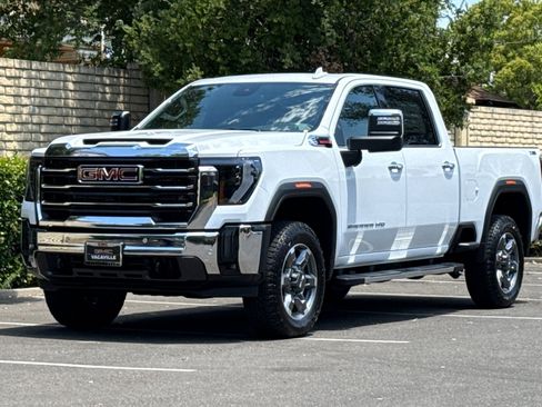 New 2026 GMC Sierra 2500 SLT w/ SLT Premium Package AWD/4WD image 9