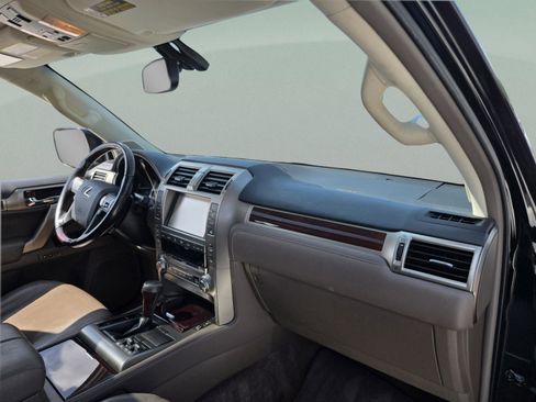 Used 2017 Lexus GX 460 Premium AWD/4WD image 15