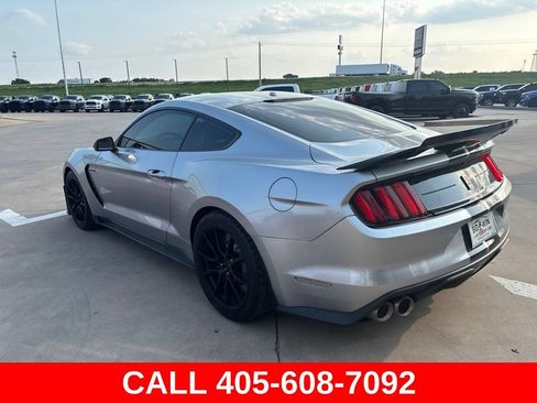 Used 2020 Ford Mustang Shelby GT350 w/ Technology Package RWD image 3