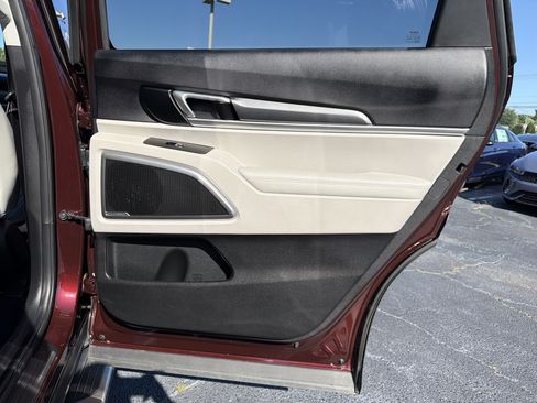 Used 2022 Kia Telluride S FWD image 14