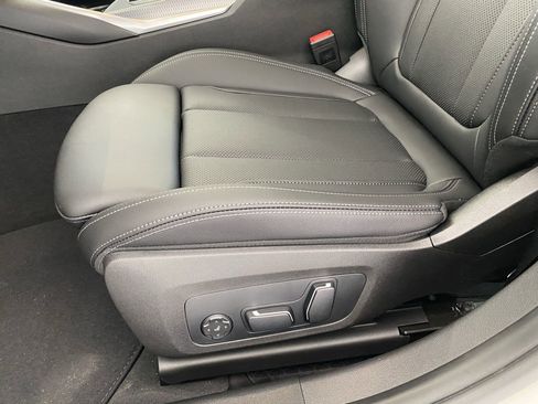 Used 2025 BMW 330i xDrive Sedan w/ Convenience Package image 12