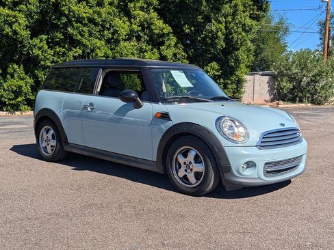 Used 2011 MINI Cooper Clubman w/ Premium Pkg image 1