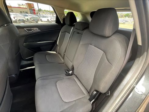 Certified 2024 Kia Sportage LX image 29