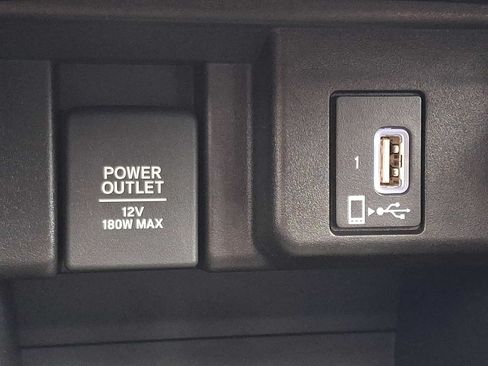 Used 2018 Honda Accord Touring image 25