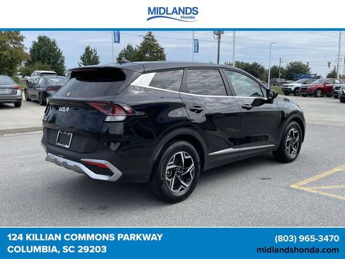Used 2025 Kia Sportage LX FWD image 6