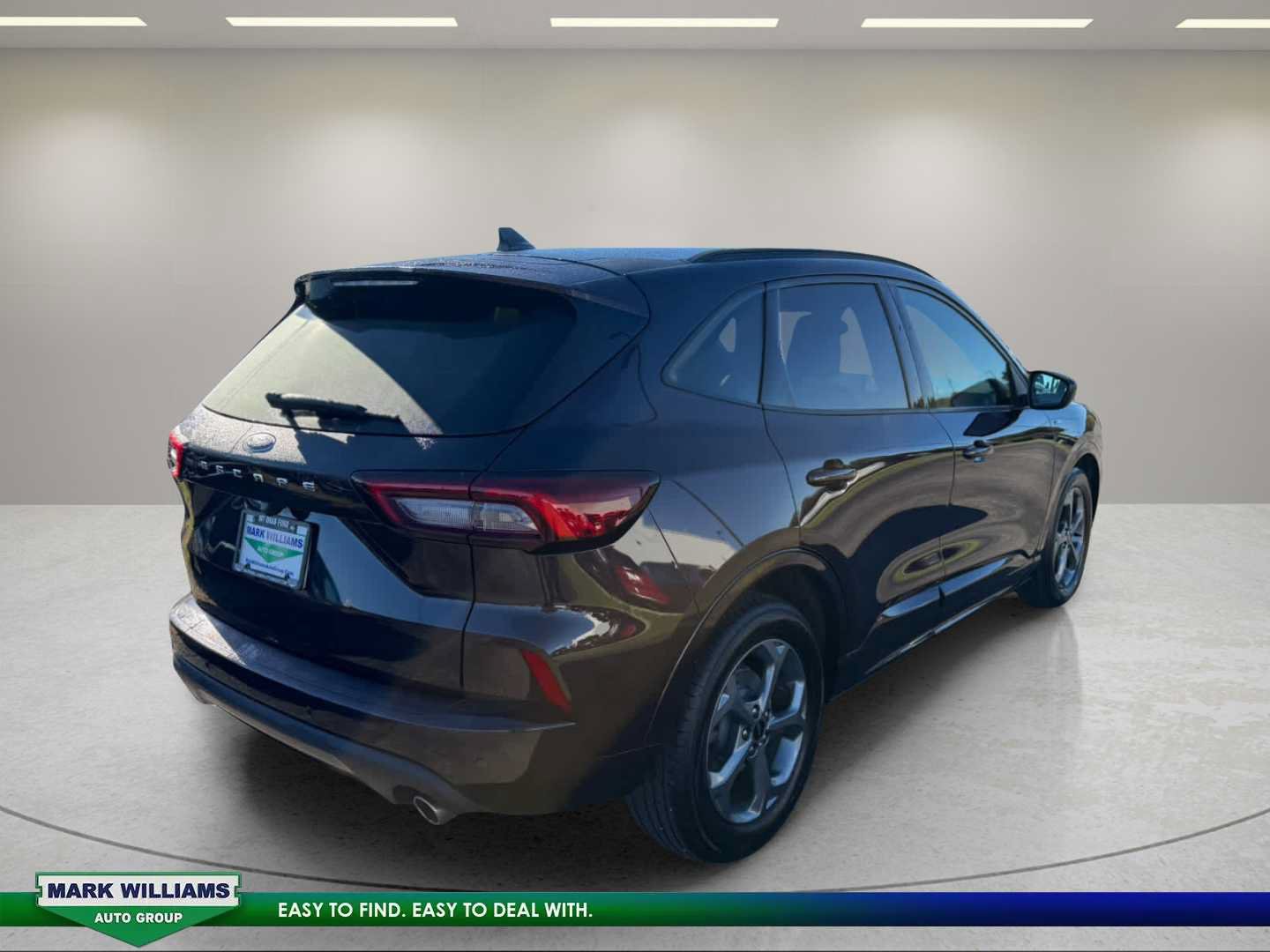 Used 2023 Ford Escape ST-Line w/ Tech Pack #1 FWD image 6