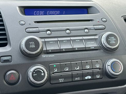 Used 2011 Honda Civic LX image 21