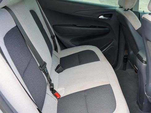 Used 2021 Chevrolet Bolt LT image 17