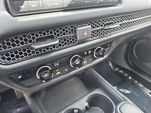 Used 2025 Honda HR-V Sport image 26