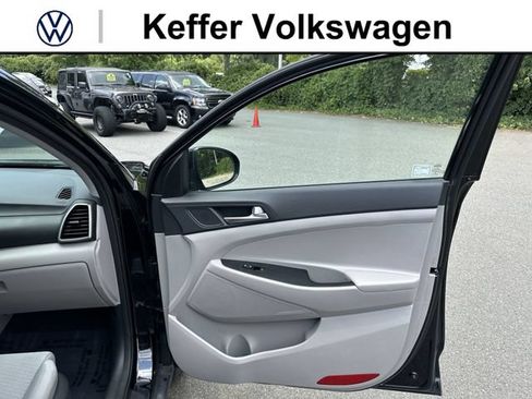 Used 2019 Hyundai Tucson SE FWD image 30