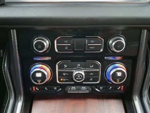 Used 2023 GMC Yukon XL Denali Ultimate w/ LPO, Floor Liner Package image 18