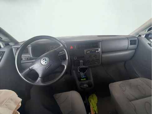 Used 2001 Volkswagen Eurovan FWD image 8