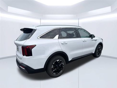 Used 2024 Kia Sorento S w/ Panoramic Sunroof Package AWD/4WD image 5