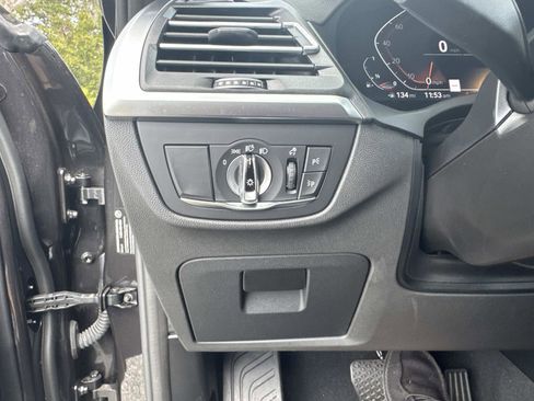 Used 2024 BMW X4 xDrive30i image 30