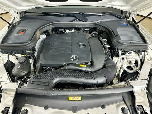 Certified 2021 Mercedes-Benz GLC 300 4MATIC image 37