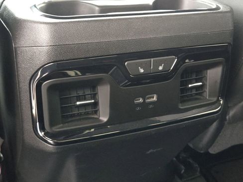 Used 2024 GMC Sierra 2500 AT4 w/ AT4 Premium Plus Package AWD/4WD image 27