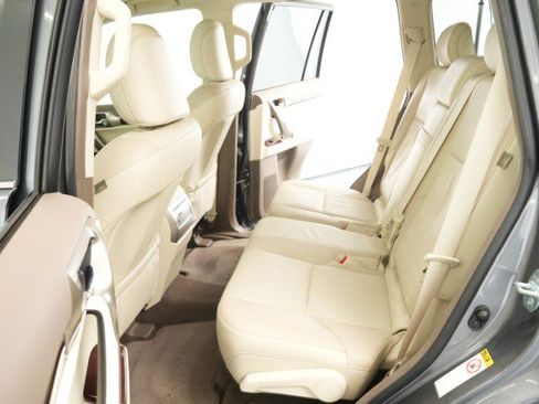 Used 2015 Lexus GX 460 w/ Premium Package AWD/4WD image 48