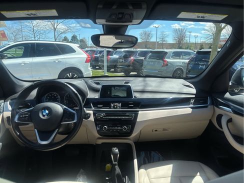 Used 2019 BMW X1 xDrive28i w/ Convenience Package AWD/4WD image 11