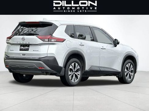 Used 2022 Nissan Rogue SV AWD/4WD image 4