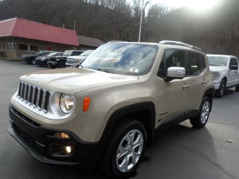 Used 2015 Jeep Renegade Limited w/ Advanced Technology Group image 3