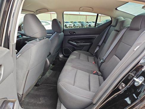 Used 2023 Nissan Altima 2.5 SV image 8