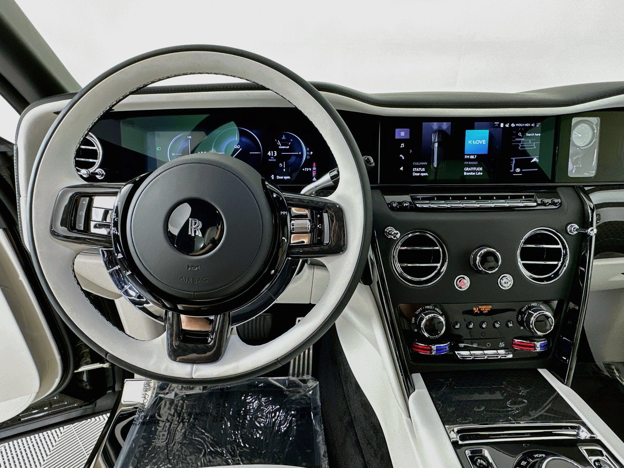 New 2027 Rolls-Royce Cullinan Black Badge AWD/4WD image 12