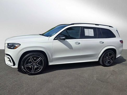 Used 2026 Mercedes-Benz GLS 450 4MATIC image 6