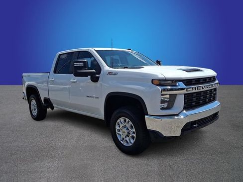 Used 2023 Chevrolet Silverado 2500 LT AWD/4WD image 3