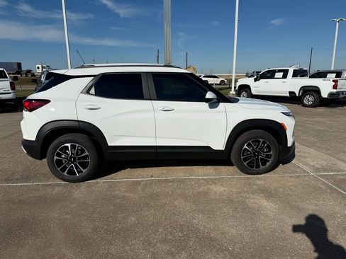 New 2026 Chevrolet TrailBlazer LT w/ Convenience Package image 7