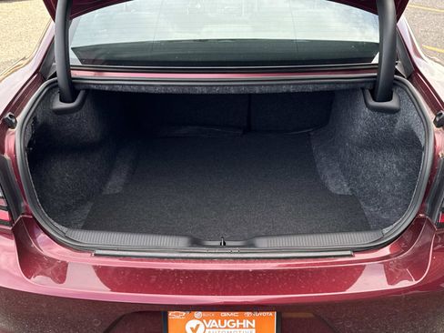 Used 2023 Dodge Charger SXT image 6