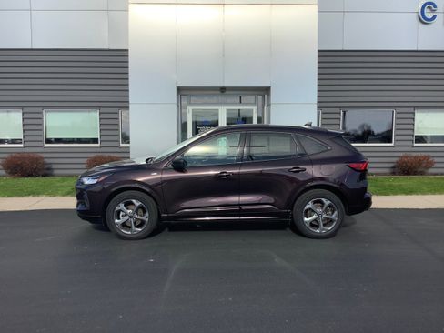 Certified 2023 Ford Escape ST-Line w/ Tech Pack #1 image 2