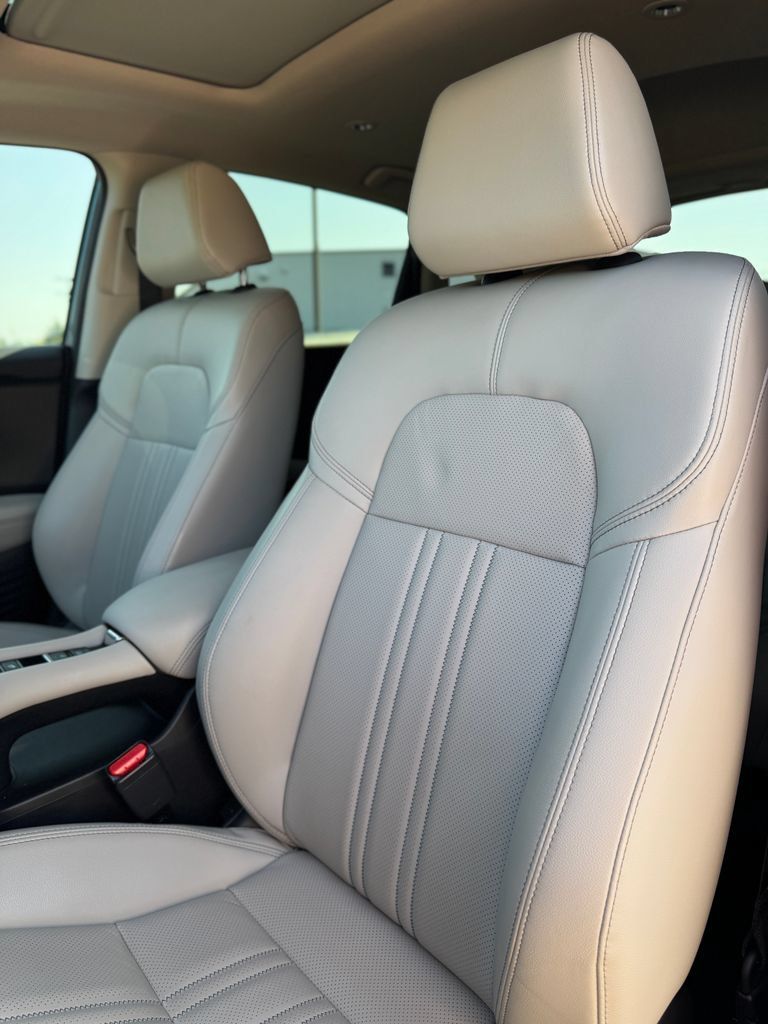 Used 2023 Honda HR-V EX-L image 29