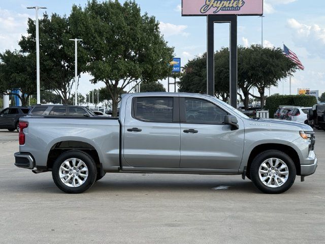 Certified 2025 Chevrolet Silverado 1500 Custom RWD image 4