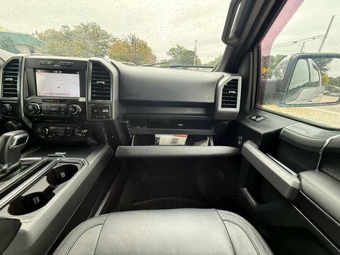 Used 2018 Ford F150 XLT w/ Equipment Group 302A Luxury AWD/4WD image 24