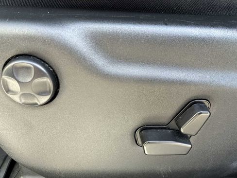 Used 2021 Jeep Grand Cherokee Laredo X image 14