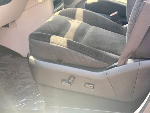 Used 2017 Dodge Grand Caravan SE w/ Power Window Group FWD image 24