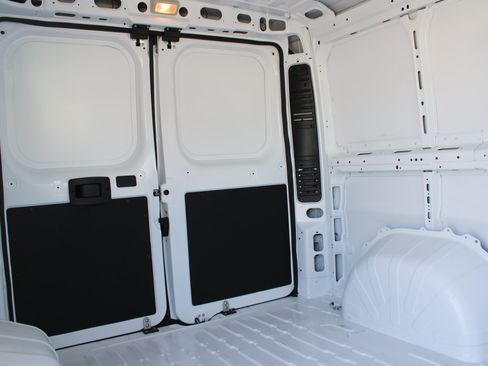 New 2026 RAM ProMaster 1500 w/ Convenience Group FWD image 38