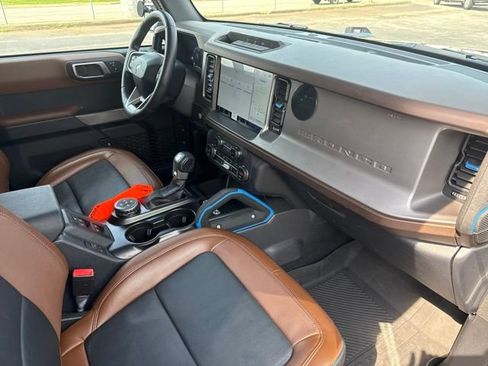 Used 2023 Ford Bronco Outer Banks AWD/4WD image 16