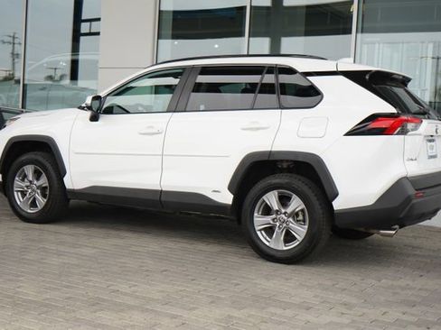 Used 2023 Toyota RAV4 LE AWD/4WD image 6