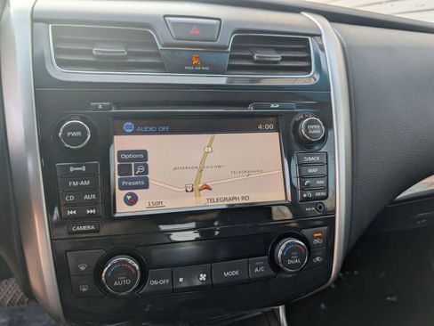 Used 2013 Nissan Altima 2.5 SL w/ Technology Pkg image 17