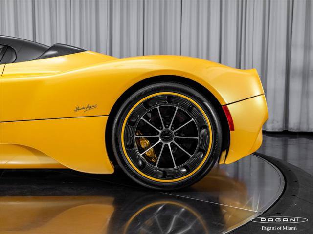 Used 2024 Pagani Utopia RWD image 22