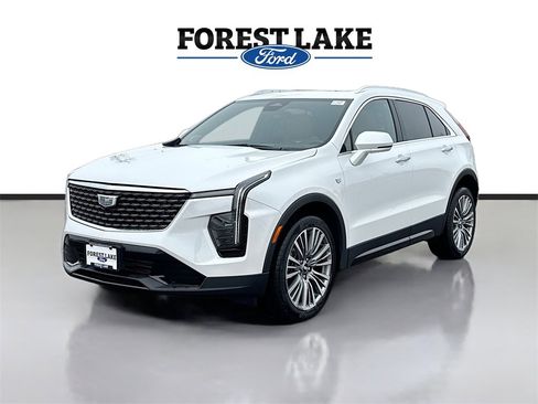 Used 2024 Cadillac XT4 Premium Luxury w/ Technology Package image 3