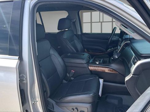 Used 2018 Chevrolet Tahoe Premier RWD image 7