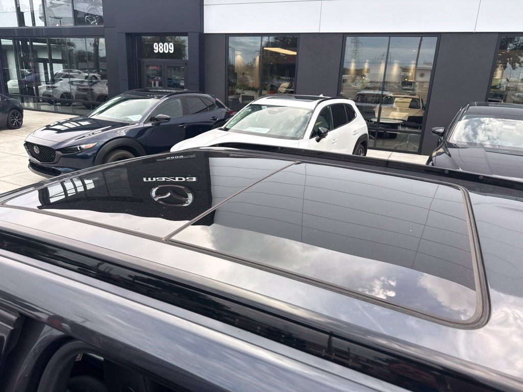 Used 2022 Chevrolet Blazer LT w/ Sound & Technology Package FWD image 11