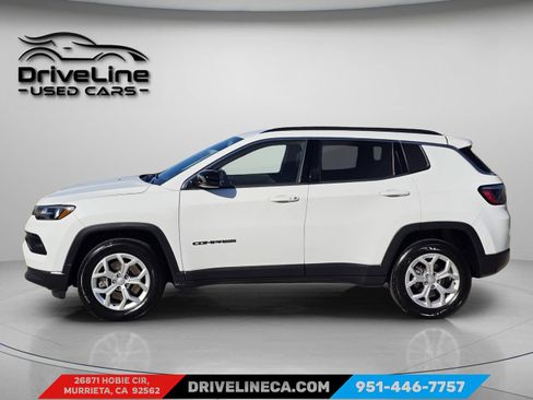 Used 2024 Jeep Compass Latitude image 13