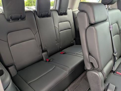 New 2026 Nissan Pathfinder SL FWD image 34